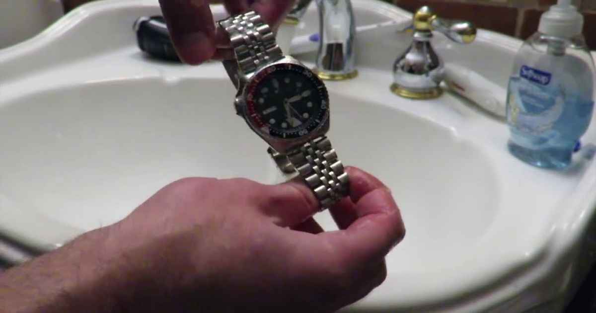 how to clean stainless steel watch